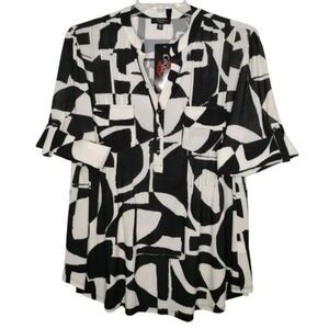 Cocomo Women's Plus Size 1X Black & Ivory Geo Print Pintuck Short Sleeve Top